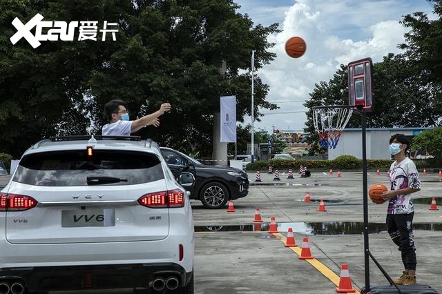 2021款VV6登陆广州，后排生命体征监测让车主翘大拇指