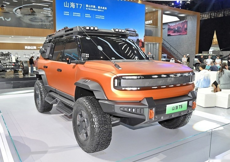 奇瑞大爆发，八款新车型“上架”，油车/电车都有