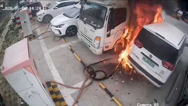 续航变长的代价是什么，车企营销里电动车遭遇“假繁荣”？