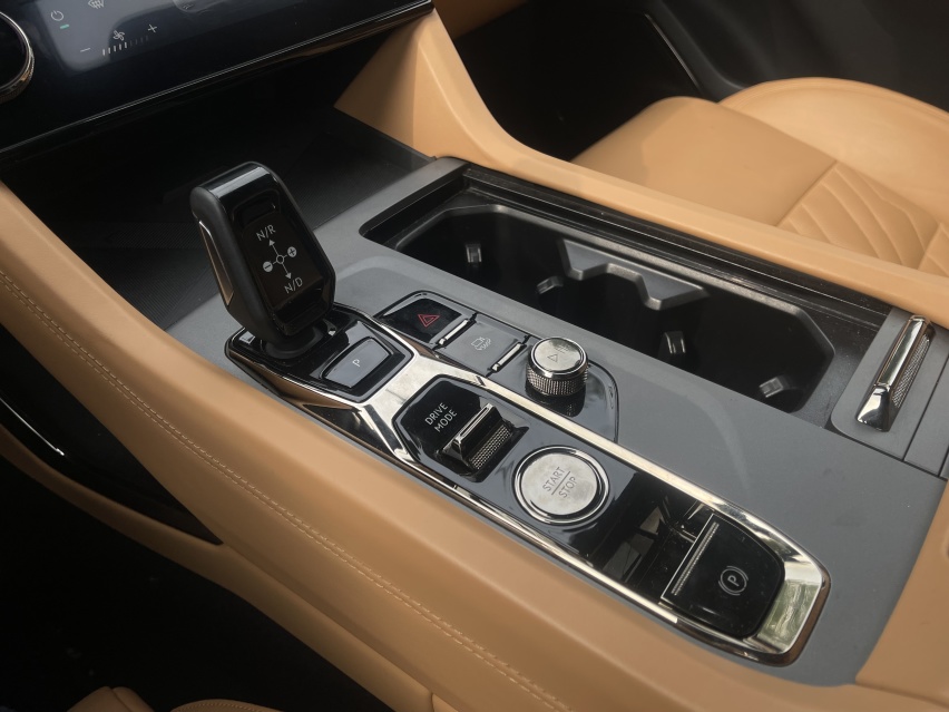 平替沃尔沃XC90？试驾领克09