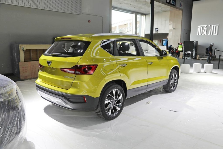 只卖8.48万的合资SUV，空间不输荣放，油耗6.2L