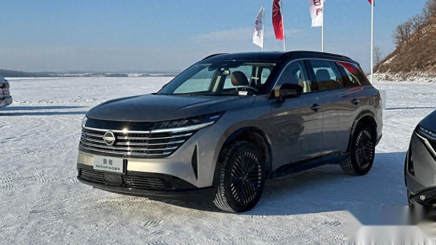 20多万买2.0T+9AT，日产探陆，或刷新最省油7座SUV？