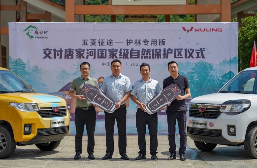 五菱又被国民认可，新车4个月卖出2万台，5万多起卖，首选工作车