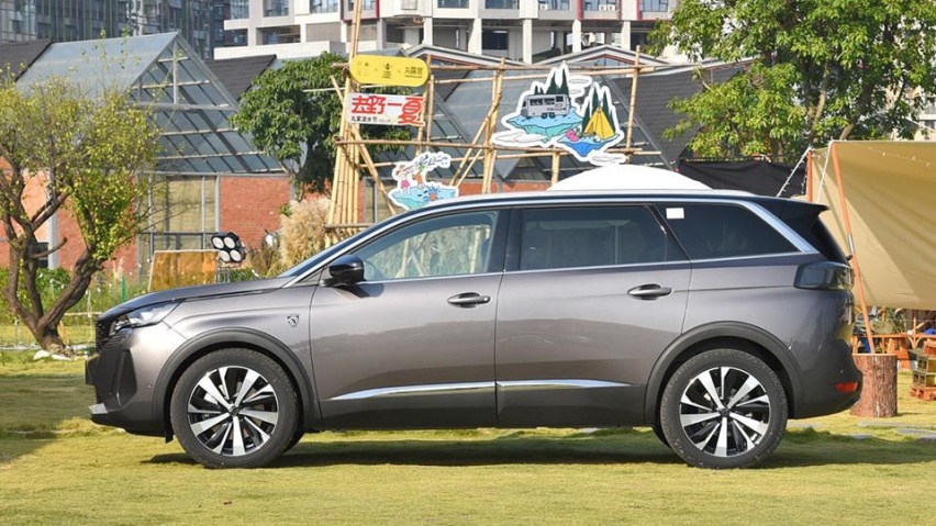 全系1.8T，都有七座，标致5008比汉兰达2.0T养车更便宜？