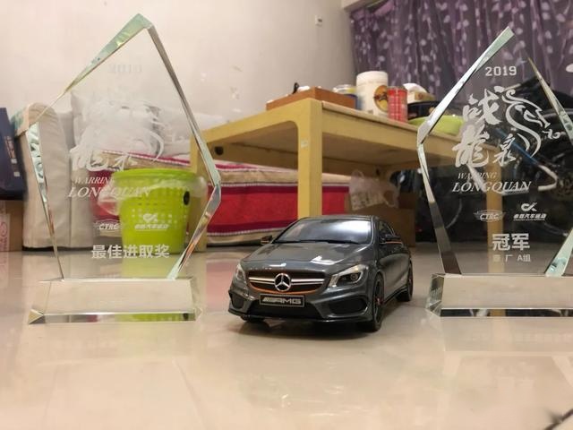 千万级超跑的主动尾翼，CLA45车主用千元自制成功？