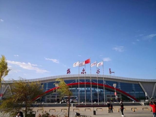 与福特探险者一起，来一场“硬到骨子里”的西行记