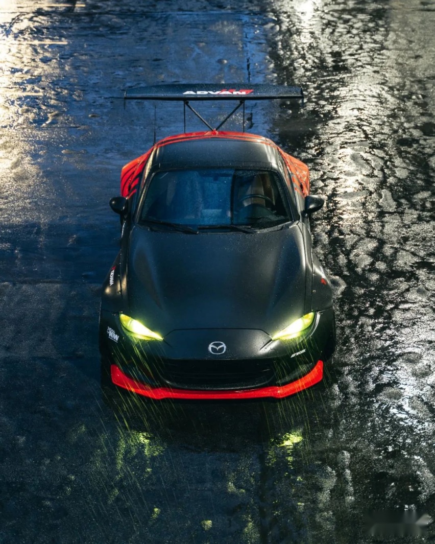 Pandem宽体上身的马自达MX-5，
