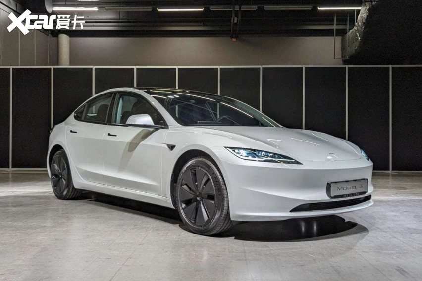 新款特斯拉model 3实车现身,取消怀挡,入门606k