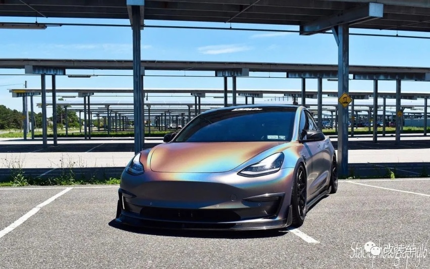 特斯拉Model 3配碳纤维轮毂，降低簧下质量更能刹得住？