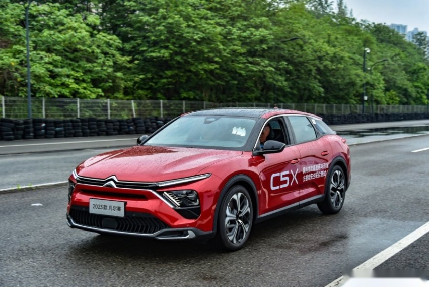 凡尔赛C5 X 2023款出品 | “以人为本”的安全测试，草稿