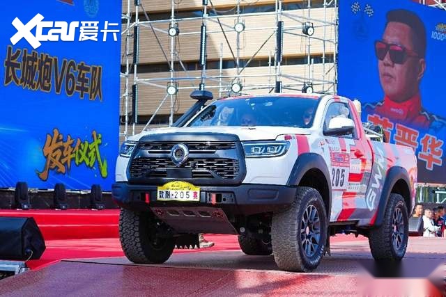 2025敦耐赛开启，魏建军亲驾哈弗H9柴油版率队出征T2组