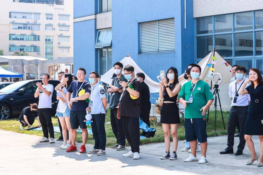进阶人生C位  ！零跑C01全国用户试驾火爆开启