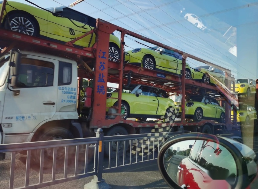 国产MINI Cooper EV量产车现身，长城宝马合作打造