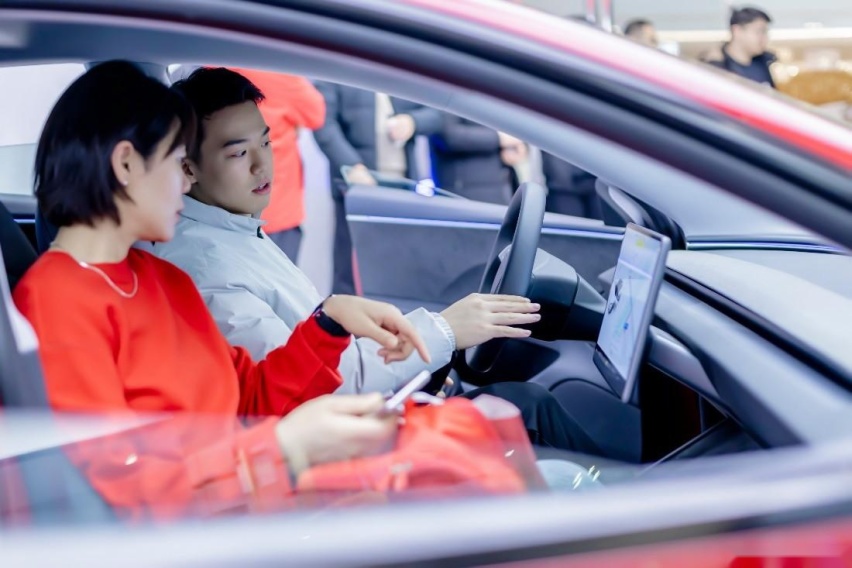 真香！在特斯拉双店开业现场体验Model 3焕新版冬季“升舱”