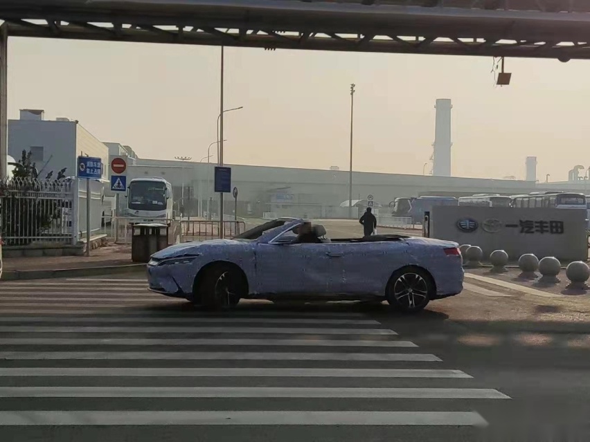 能否量产？比亚迪汉敞篷版、旅行版谍照曝光