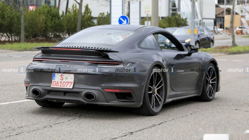 保时捷911 Turbo曝光，主动套件加持，01加速2.5秒