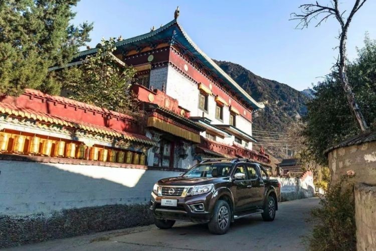 配置全面升级 郑州日产纳瓦拉国六版AT车型荣耀上市