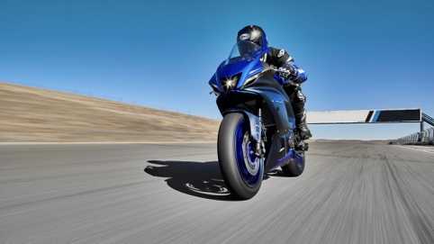 雅马哈YZF-R7降世，中量级跑车大乱斗