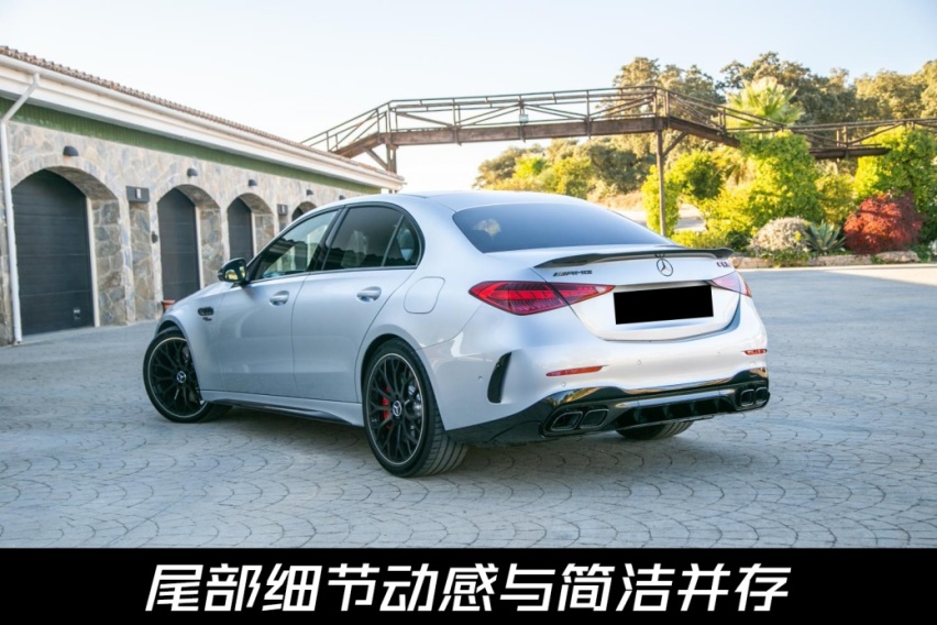 动力更强劲！全新梅赛德斯-AMG C 63 S正式首发，造型依旧内敛