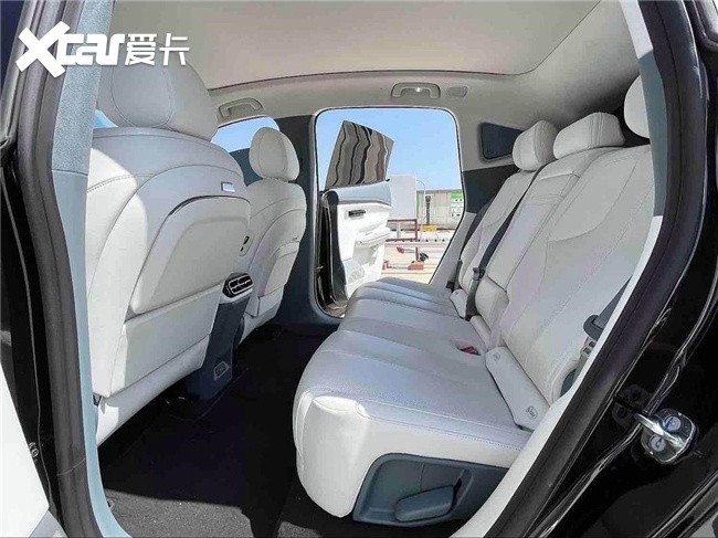 昊铂HT值得买吗？—18万级家庭纯电SUV的价值重构与决策指南