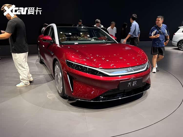 比亚迪大汉EV在成都车展上开启预售，预售价24.99万元起