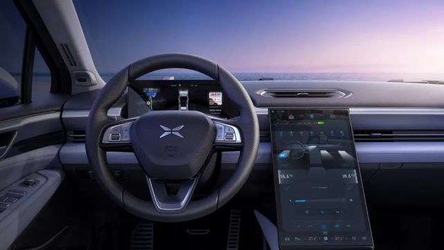 “智能”和“车”分开发育的小鹏P5，合在一起应该卖多少钱？