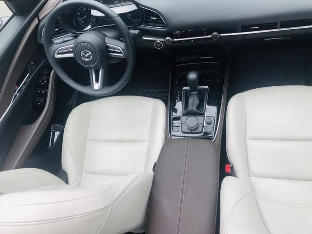 成都试驾马自达CX-30 ：是驾驶者之车，更是颜控所爱