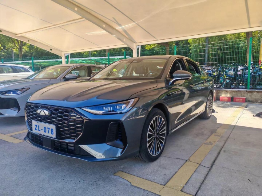 奇瑞风云A8L配置曝光，长近4米8配独立后悬，续航2500km