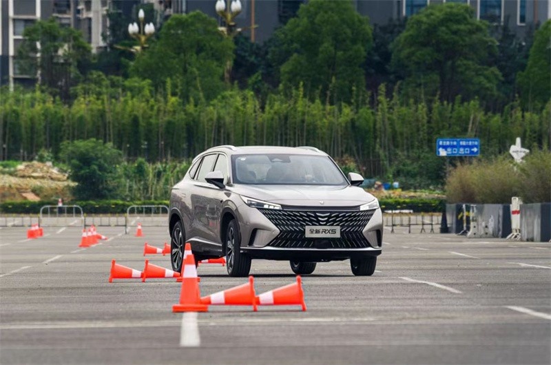 SUV品质交锋 全新荣威RX5品质对比试驾迎敌手 自信满满