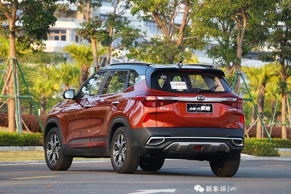 起亚全新KX3（傲跑）首试：1.5L+CVT，将将够用！