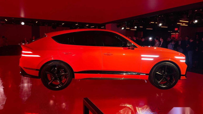 四座轿跑SUV 捷尼赛思GV80 Coupe概念车亮相 对标宝马X