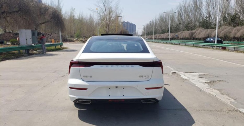 奔腾B70新增2.0T动力新车 将于8月27日上市
