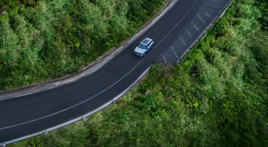 吉利汽车：智驱未来，中国创造的全球领航者？