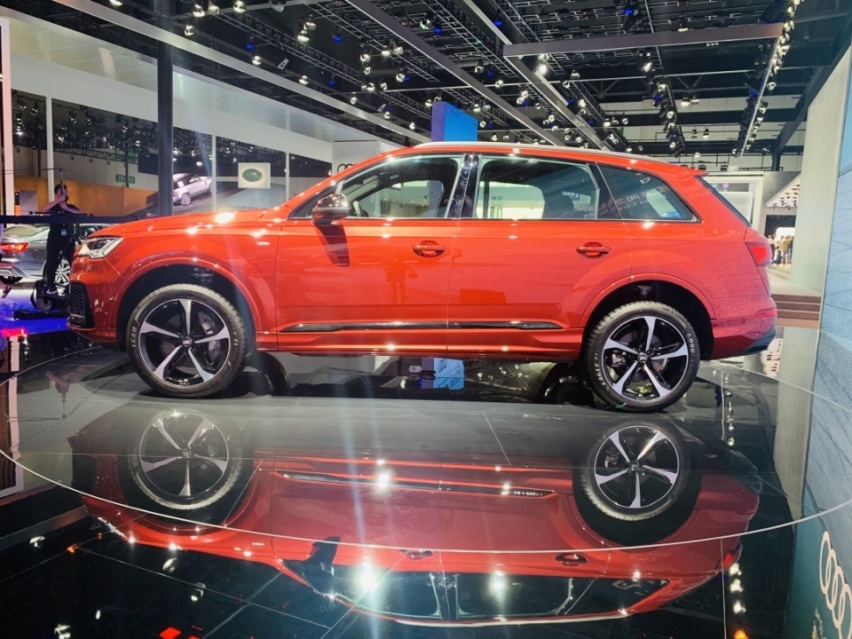 奥迪携豪华阵容进击成都车展，新A4L、新Q7、Q3轿跑亮相