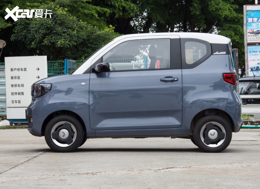 5万以内的首选车，造型呆萌，比奇瑞QQ冰淇淋上市早，月销几万台