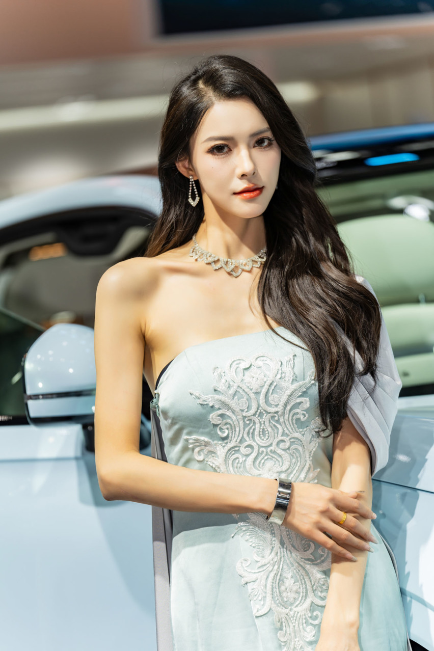 2024广州车展小姐姐大合集！是真男人就坚持到最后一张！
