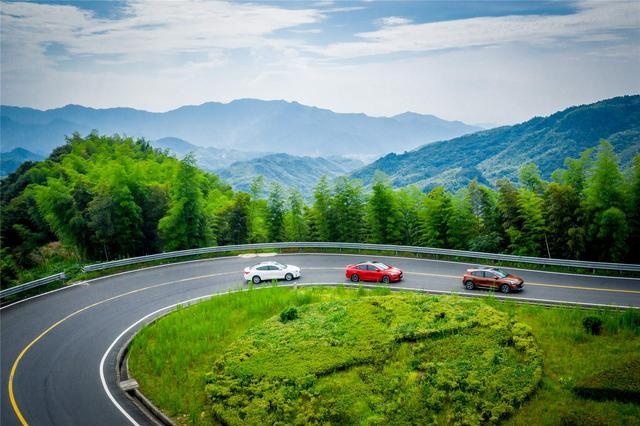 为一款增加离地间隙的福克斯，值得写这么多字吗？