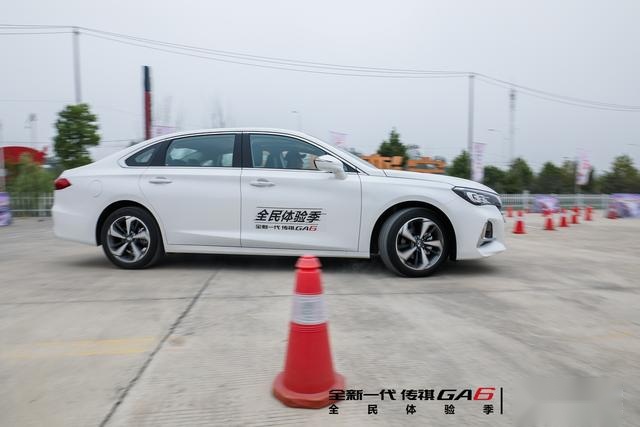 堪称自主B级标杆，试驾全新一代传祺GA6，高性比要舒适更要操控