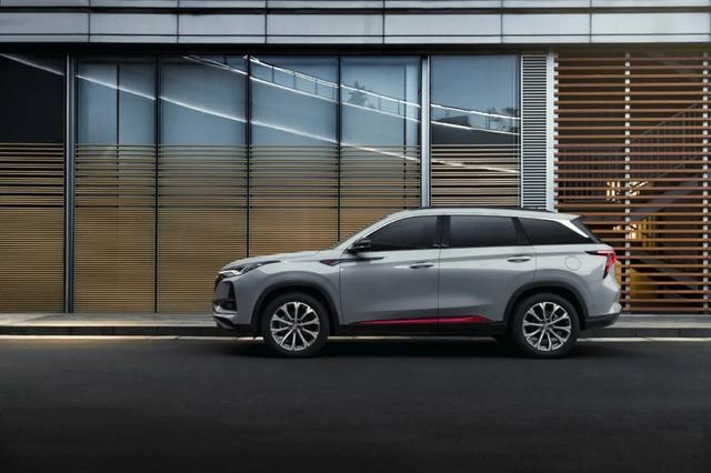 2021款长安CS75PLUS：说到做到，既好看又有安全感