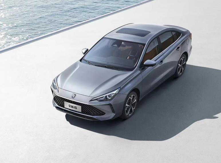 2023款荣威i5：取消1.5T，全系1.5L发动机，售价6.89万起