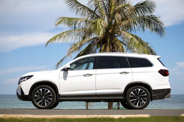 8.99万的7座中型SUV，起步配1.8T引擎，整车质保8年
