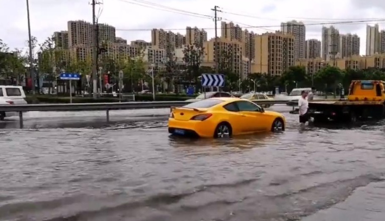 暴雨过后，爱车被泡水了，保险都能赔吗？这些情况不一定！