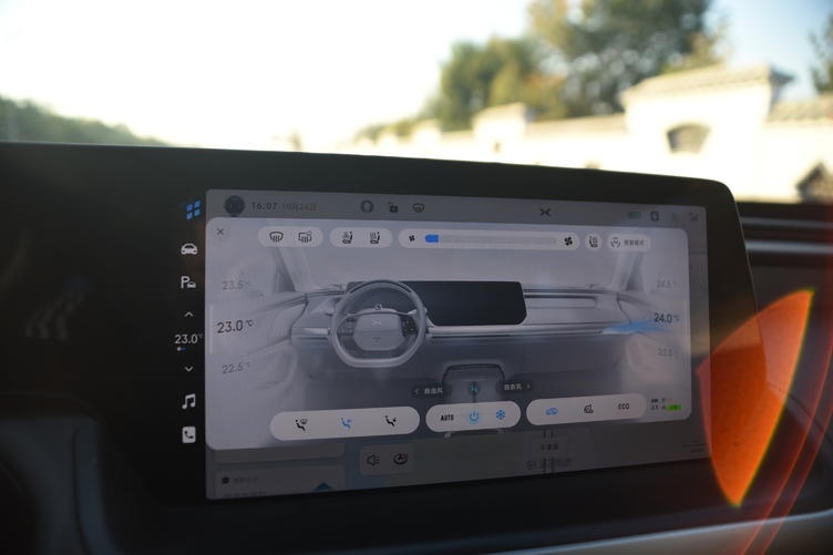 动力续航上能与特斯拉Model 3比肩的车型——小鹏P7