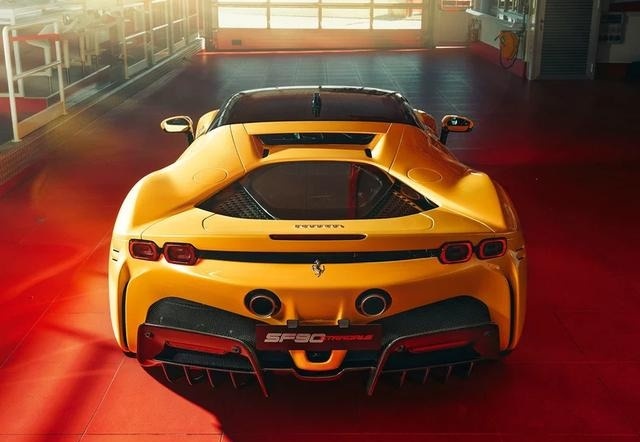 法拉利 SF90 Stradale 斩获红点设计大奖最高荣誉