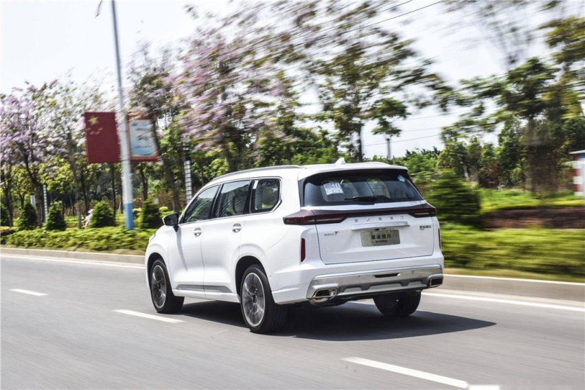 星途揽月 1.6T/2.0T两种动力 最低16.89万起！