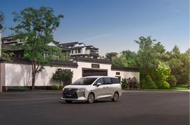 五菱三款动力MPV星光730亮相2025成都国际车展