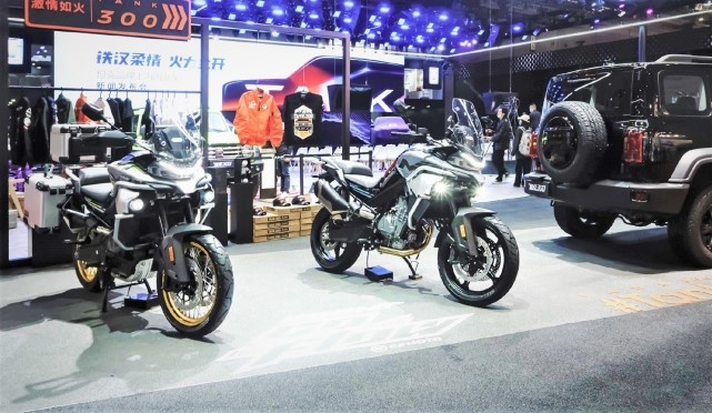 神车本田CB400X 春风800MT 上海车展摩托车新车汇总