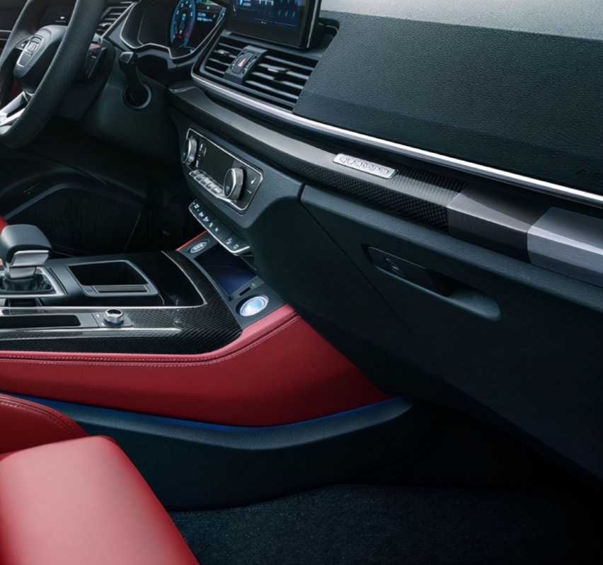 宝马X4有压力，新奥迪Q5L Sportback新增RS套件