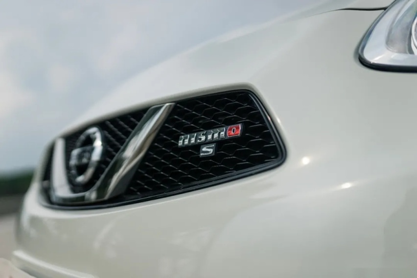 全国仅此一辆战神GT-R的小表弟，没想到nismo还有买菜功能
