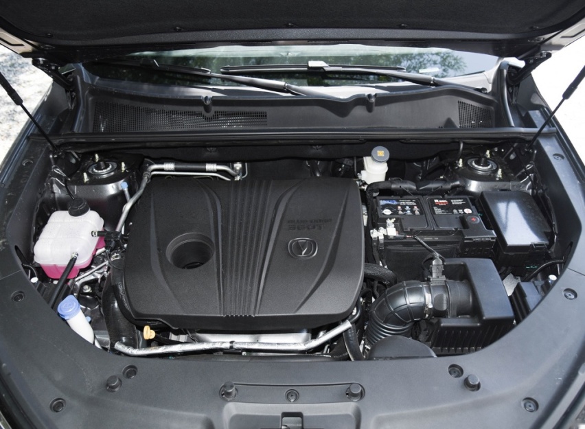 CS75plus:高颜值+蓝鲸动力,油耗低至6.6L